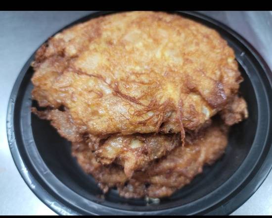 Order Chicken Egg Foo Young 鸡蓉蛋 food online from Mr. Wonton store, Egg Harbor Township on bringmethat.com