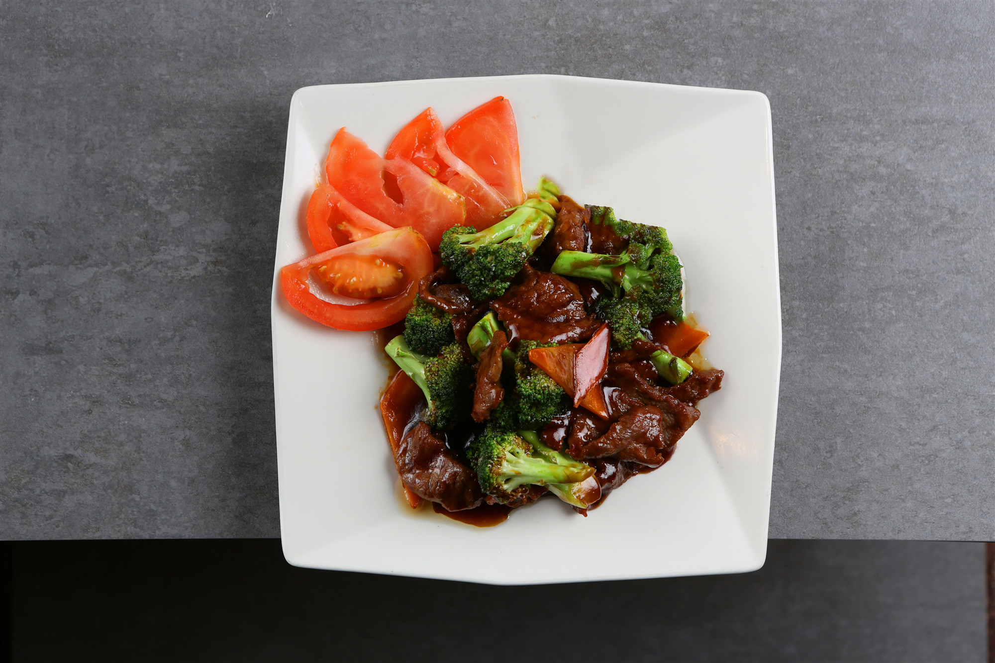 Order 60. Beef with Broccoli in Brown Sauce food online from Zouji Dumpling House store, Glen Cove on bringmethat.com