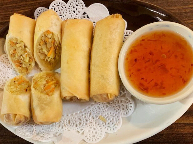 Order Chicken Egg Roll food online from Rice Thai Cafe store, Chicago on bringmethat.com