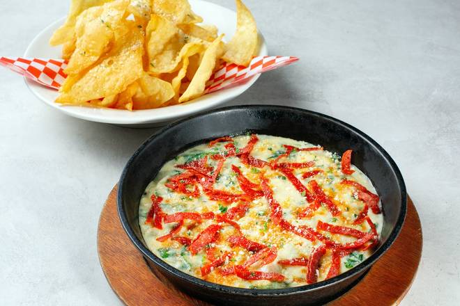 Order SPINACH ARTICHOKE DIP food online from Johnny Carino store, Oklahoma City on bringmethat.com