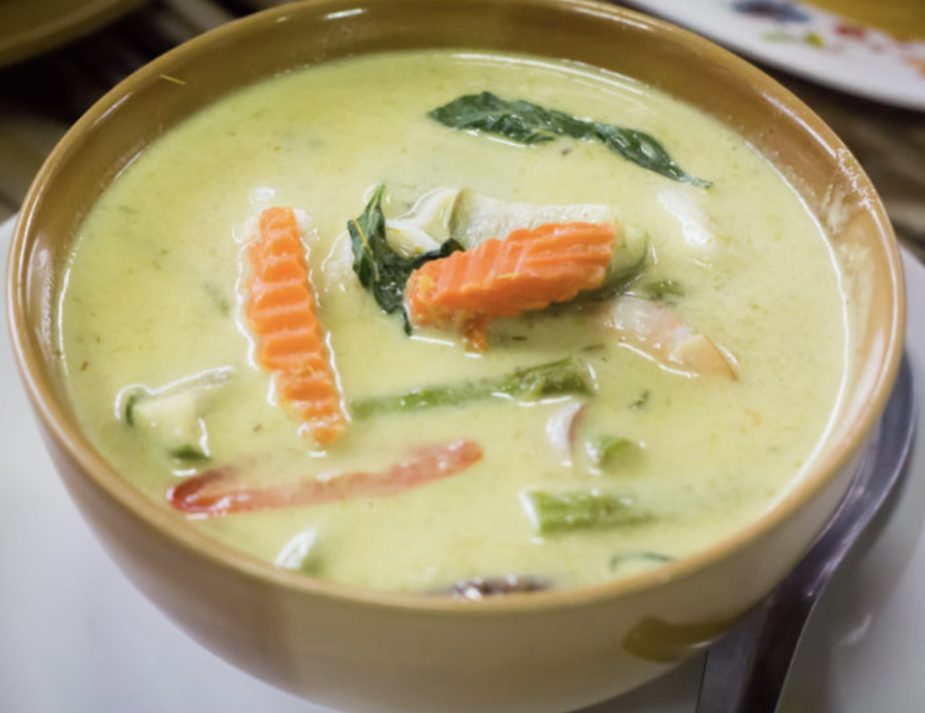 Order Green Curry Lunch food online from Haad Thai store, Washington on bringmethat.com