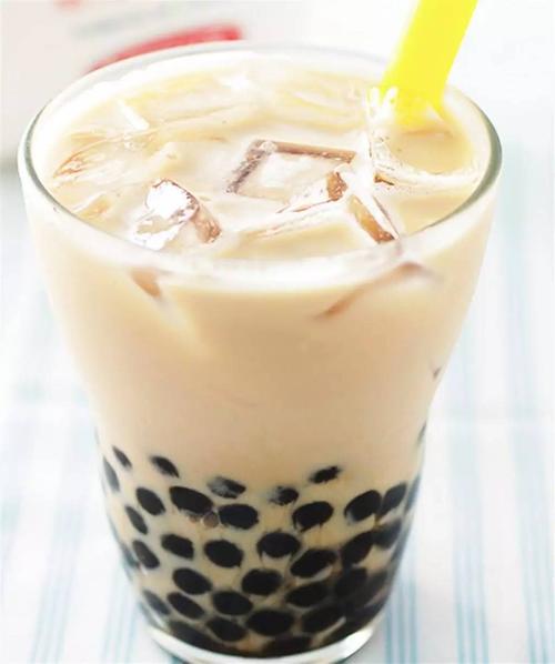 Order Black Milk Tea food online from Saku Asian Kitchen store, Oxnard on bringmethat.com
