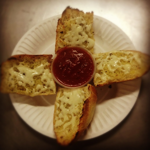 Order Cheese Garlic Bread food online from Gianni's Pizza store, Oceanside on bringmethat.com