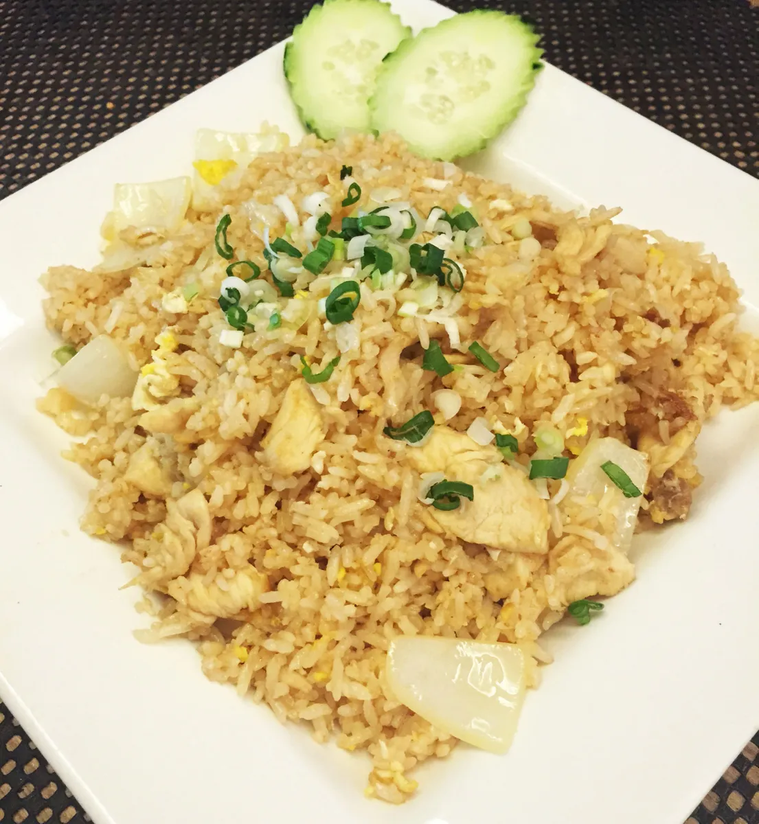 Order Chicken Fried Rice 鸡炒饭 food online from Bai Du store, Perrysburg on bringmethat.com