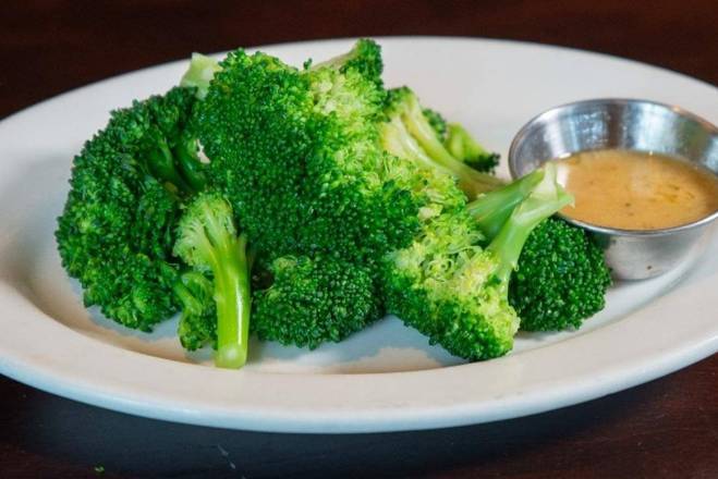 Order Fresh Broccoli food online from Wildfire-steak, chops &  seafood-tysons, va store, Tysons Corner on bringmethat.com