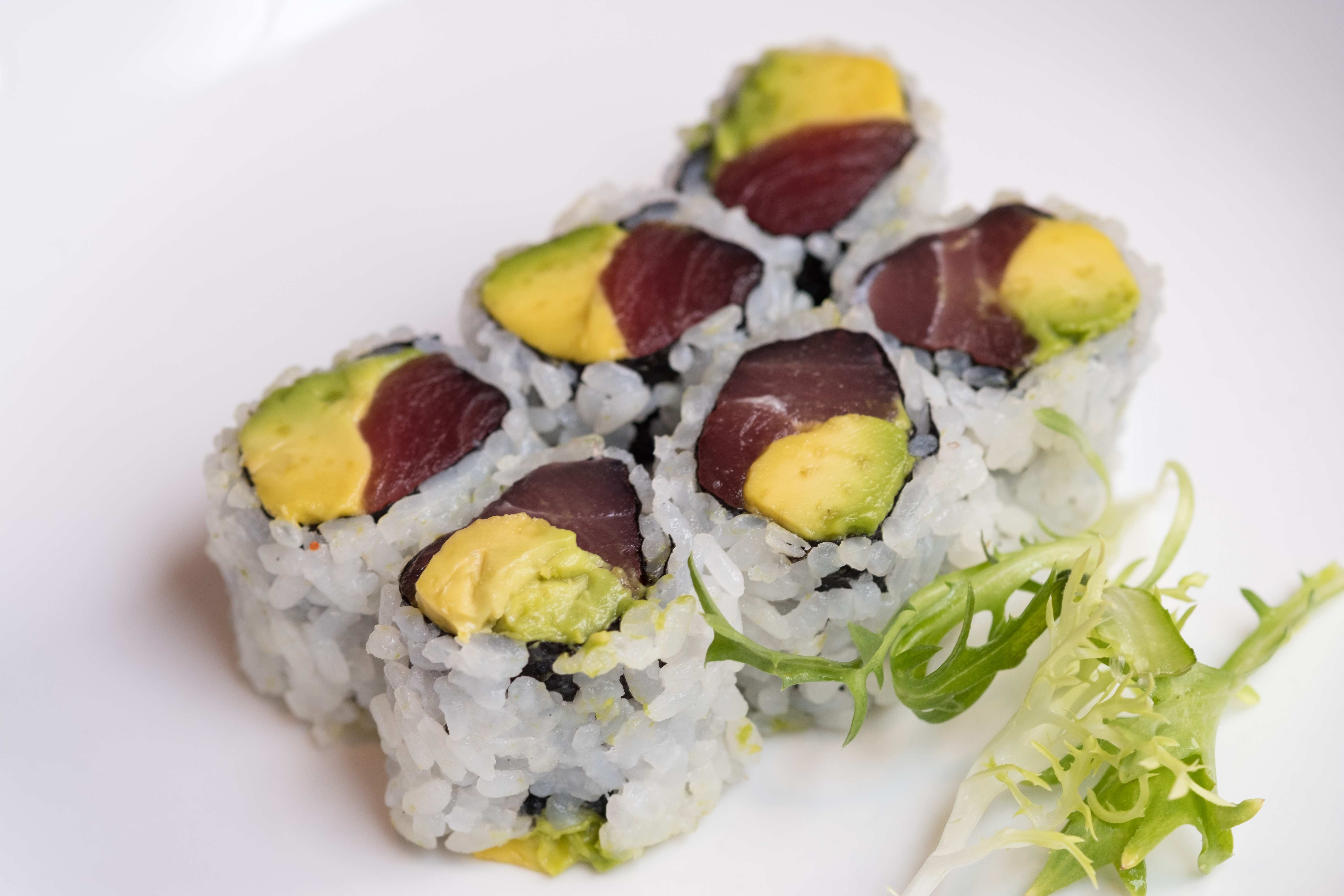 Order Tuna Avocado Roll food online from Fushimi - Staten Island store, Staten Island on bringmethat.com