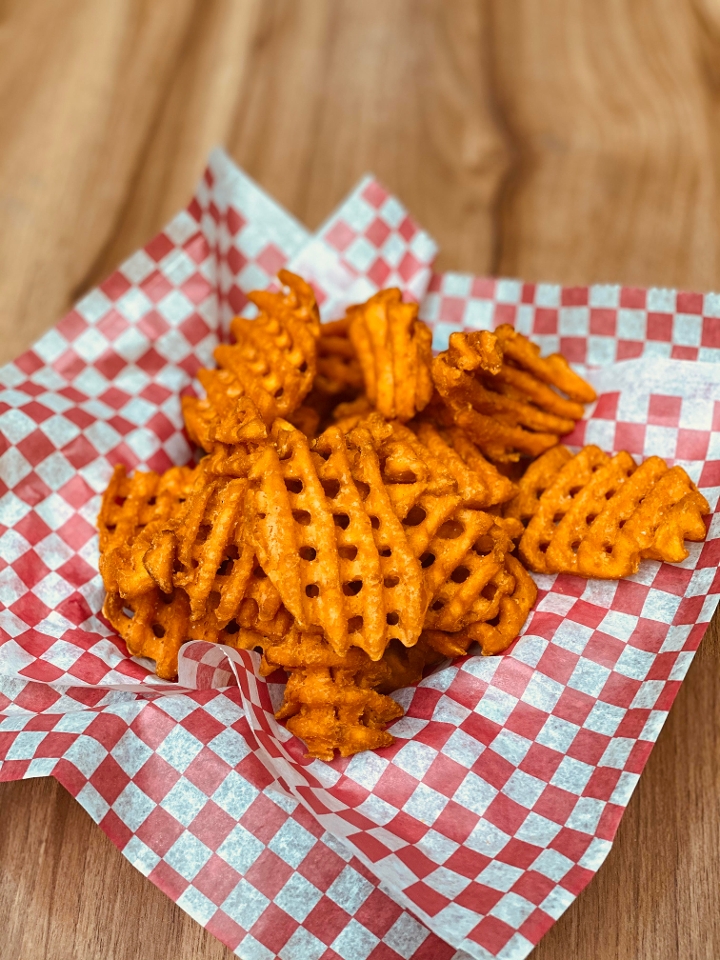Order Sweet Potato Waffle Fries food online from Michael Grill & Salad Bar store, Highland Park on bringmethat.com