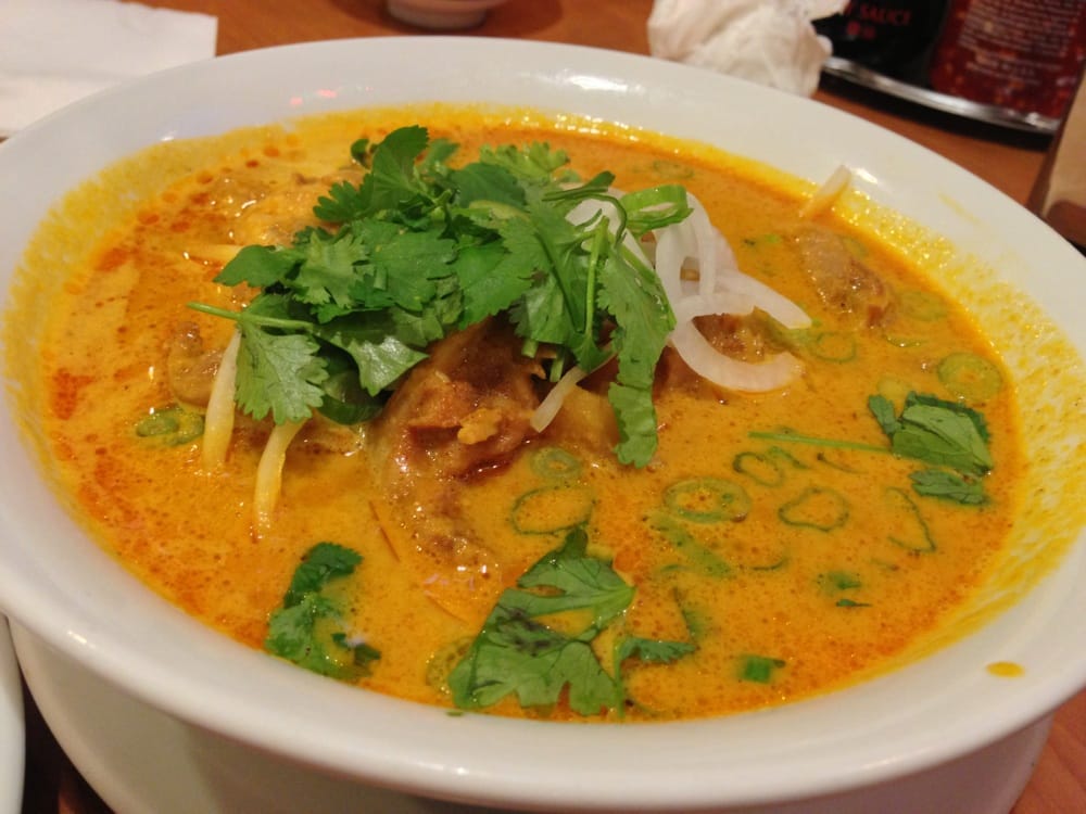 Order R22. Curry Soup food online from Pho Saigon Express store, Escondido on bringmethat.com
