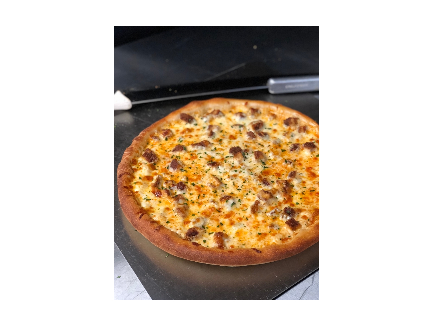 Order Buffalo Chicken Wing Pizza food online from The Pizza Cutters store, Syracuse on bringmethat.com