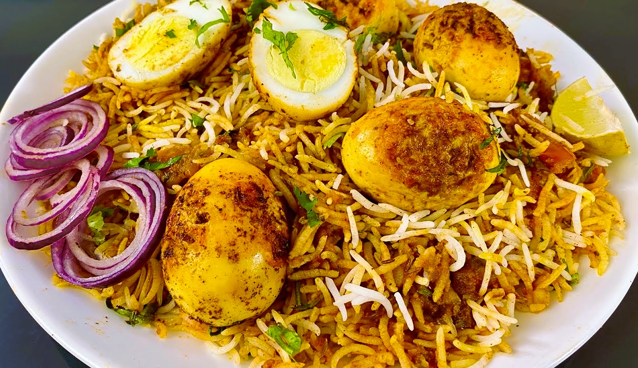 Order Egg Biryani food online from Gourmet India store, Houston on bringmethat.com