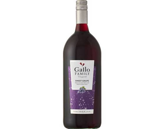 Order Gallo Family Sweet Grape, 1.5L bottle (9% ABV) food online from Central Liquor Market store, Los Angeles on bringmethat.com