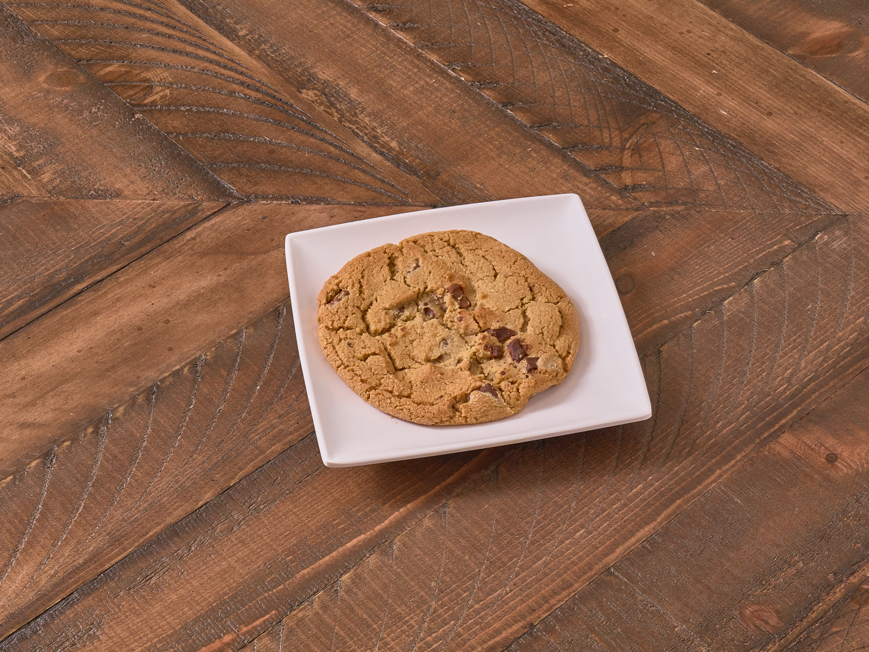 Order Chocolate Chunk Cookie food online from Quiznos store, Oxon Hill on bringmethat.com
