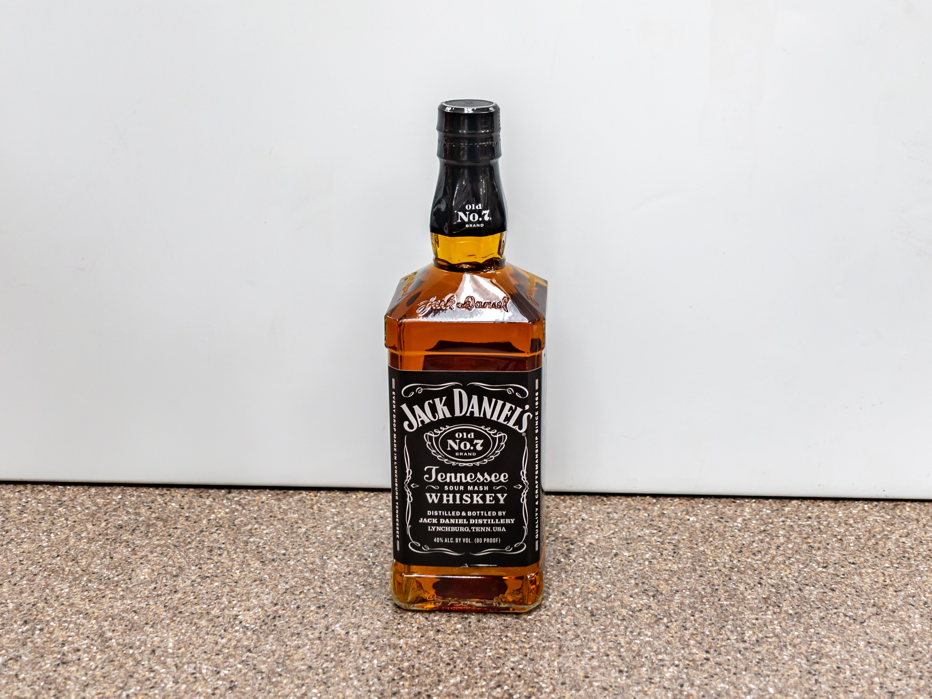 Order Jack Daniel's Old No. 7 Tennessee Whiskey food online from Kangaroo Food Mart store, Cathedral City on bringmethat.com