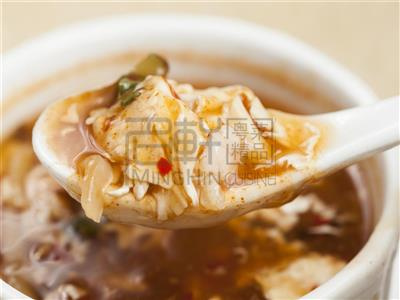 Order Hot and Sour Soup food online from MingHin Cuisine - South Loop store, Chicago on bringmethat.com