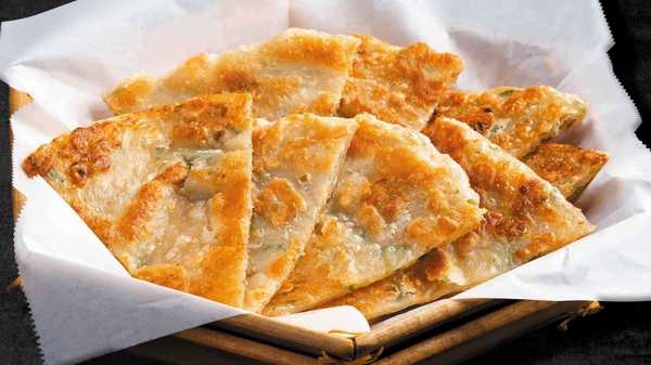 Order Pan-Fried Green Onion Pancake food online from 1919 Lanzhou Beef Noodle store, Arcadia on bringmethat.com
