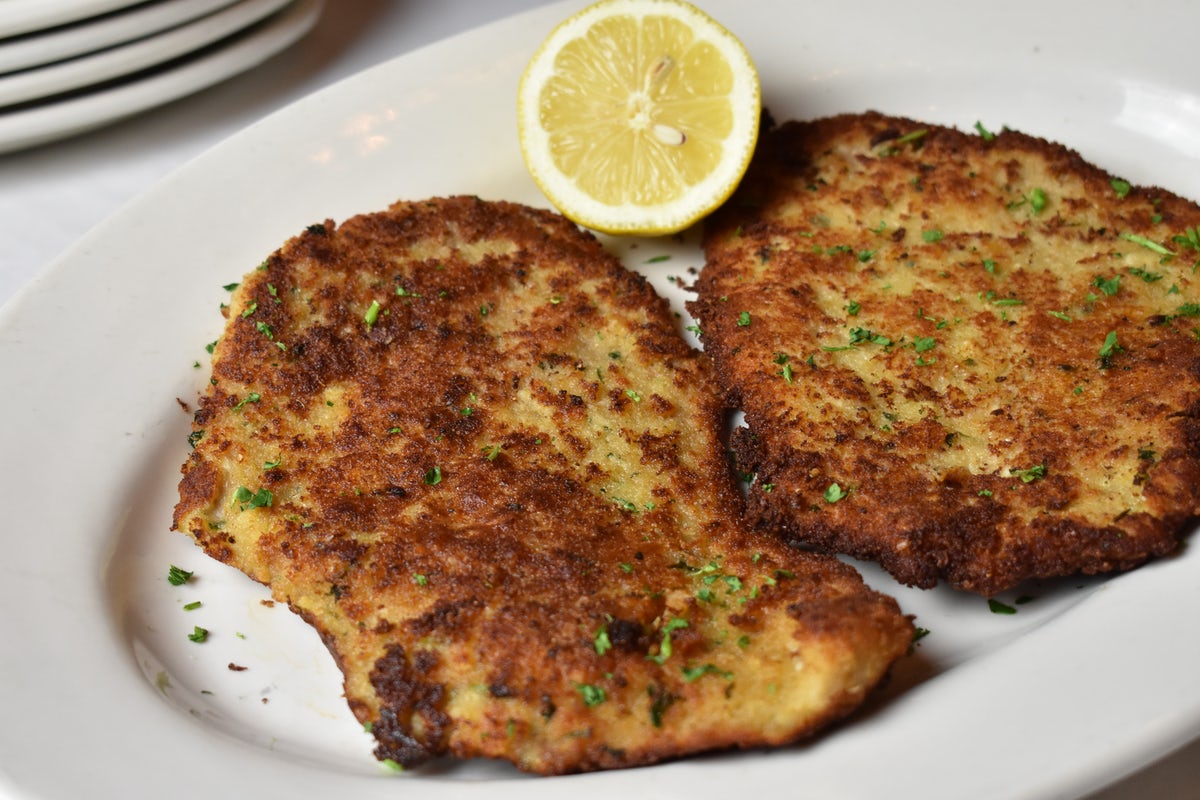 Order Chicken Cutlet food online from Carmine's store, Atlantic City on bringmethat.com