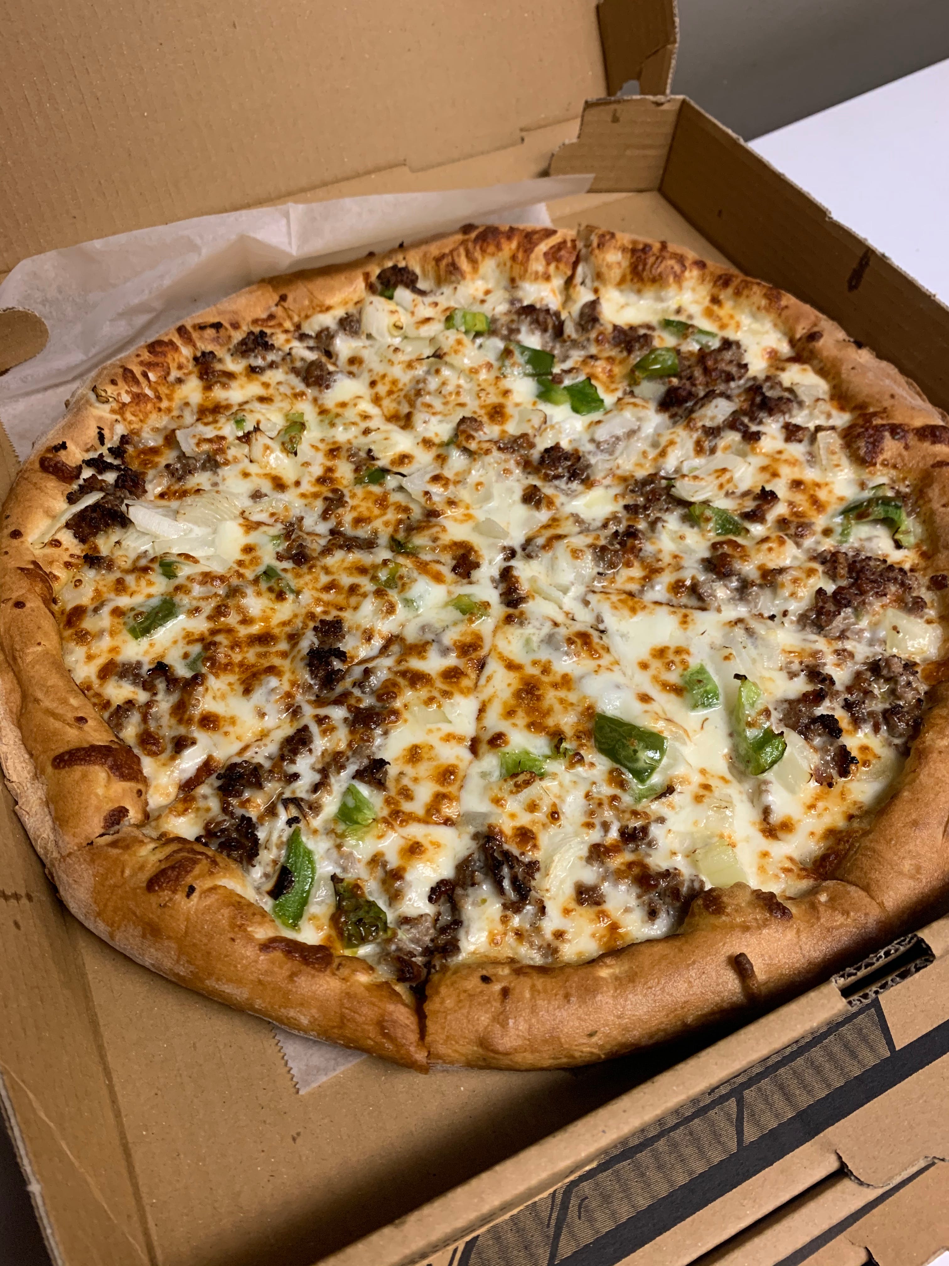 Order Steak Pizza - Small 10" food online from Italiano Of Kingsport store, Kingsport on bringmethat.com