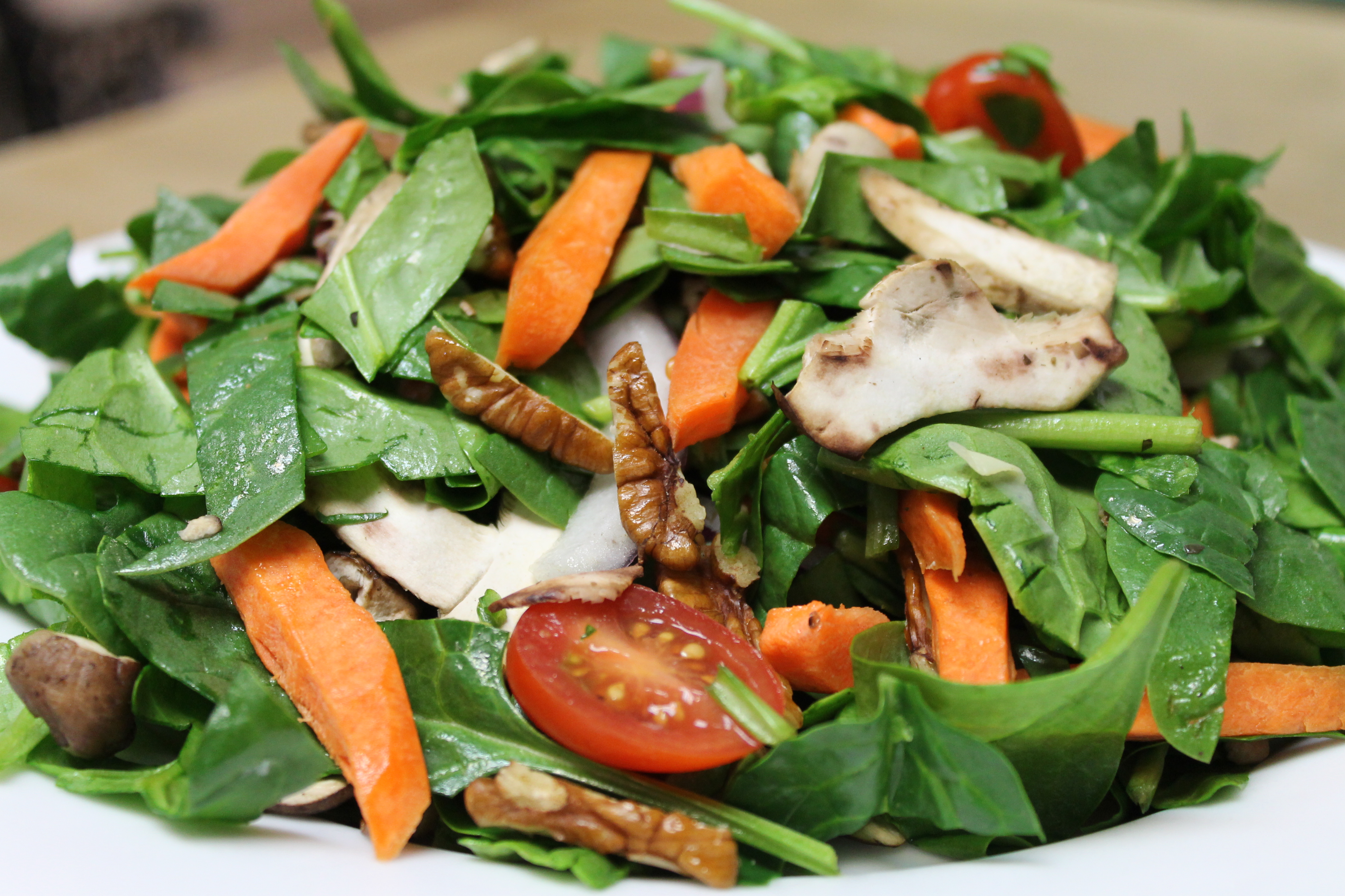 Order Spinach Salad food online from Pizza Chicago store, Santa Clara on bringmethat.com