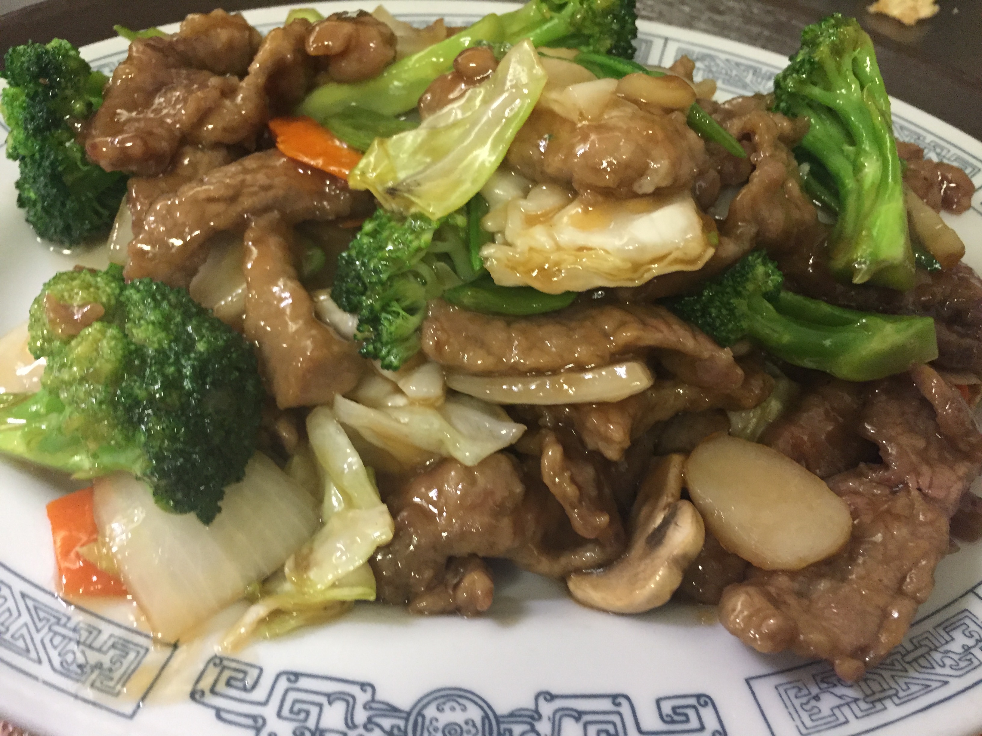 Order 100. Teriyaki Beef food online from Tae Fu Chinese Mandarin Restaurant store, Villa Park on bringmethat.com