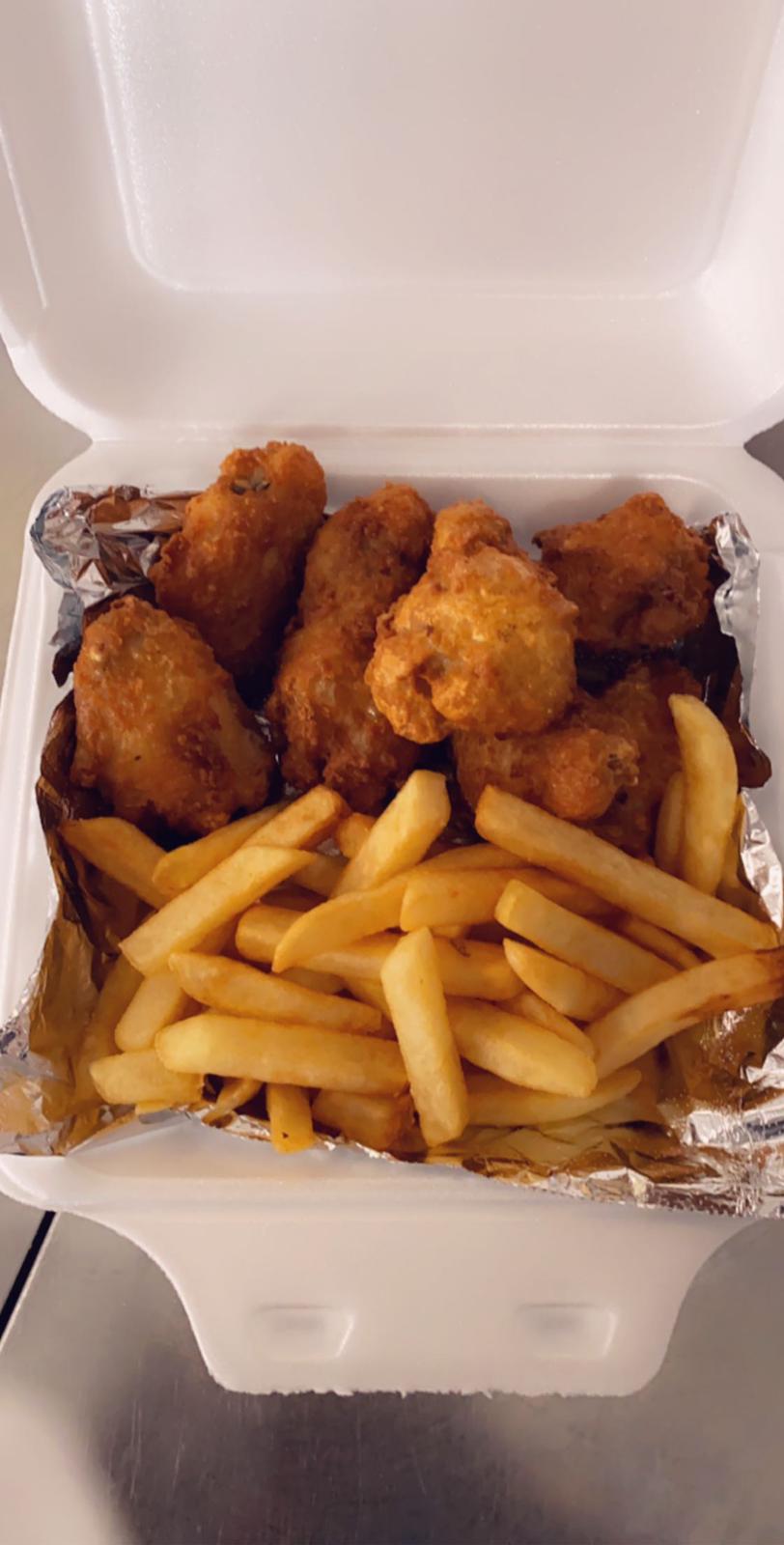 Order Chicken Wings food online from Blts Breakfast Lunch Takeout store, Lynn on bringmethat.com