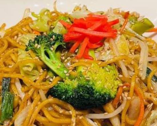 Order Yakisoba food online from Nori Sushi store, Federal Way on bringmethat.com