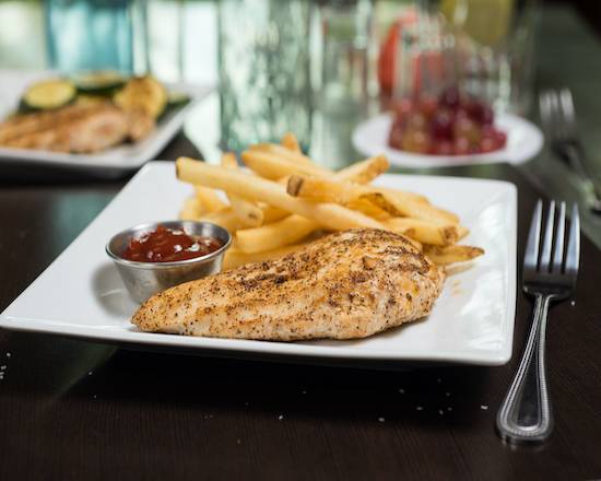Order Kids Grilled Chicken food online from Ruby Tuesday store, Lithia Springs on bringmethat.com