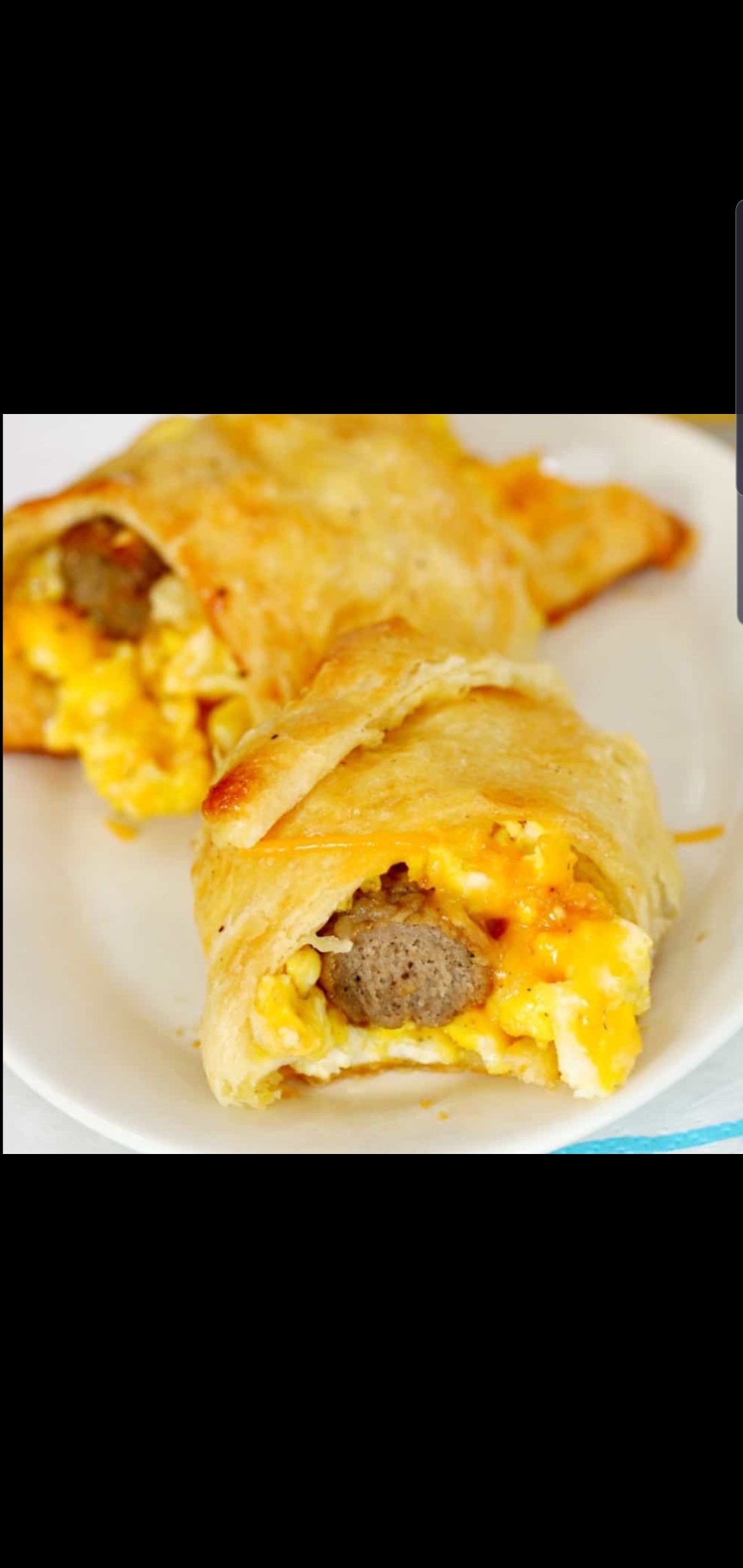 Order Eggs Turkey Sausage Links And Cheese Croissant  food online from Bedford gourmet food store, Brooklyn on bringmethat.com