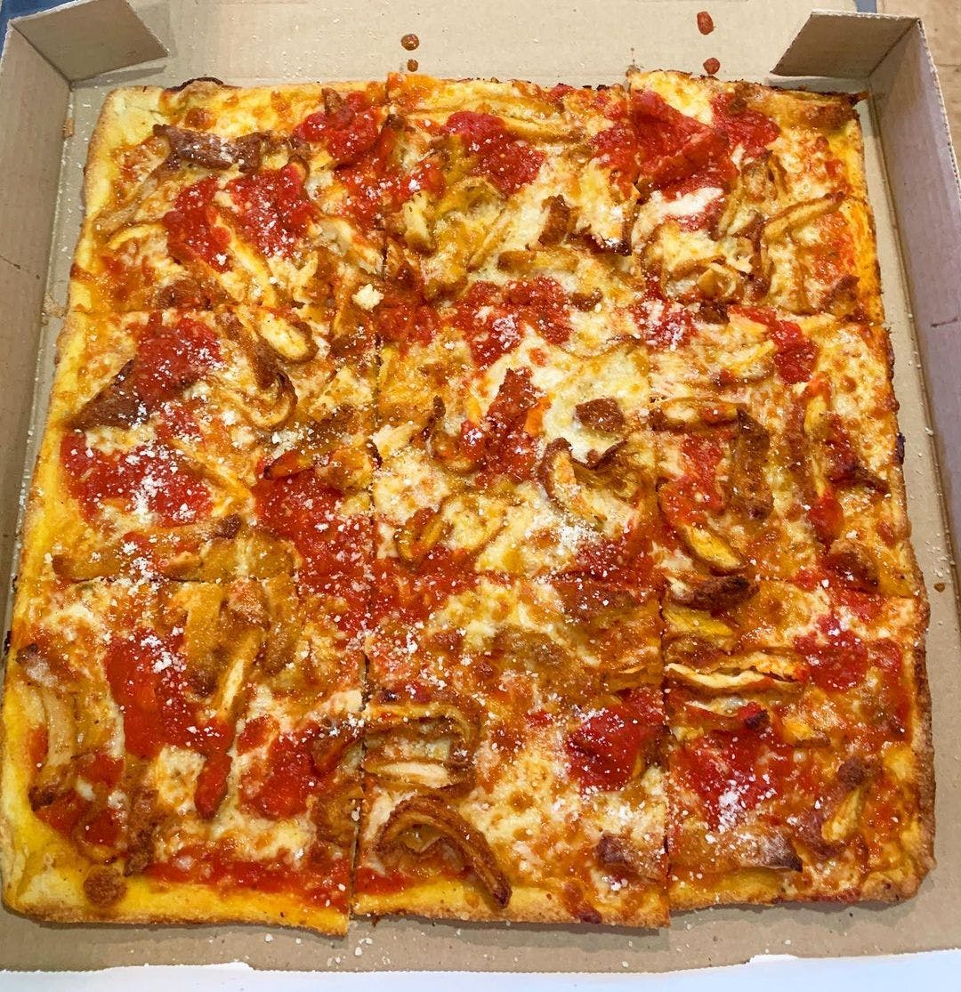 Order Chicken Parm Brooklyn Pizza - Pizza food online from Pasquales Pizzeria store, Wall Township on bringmethat.com