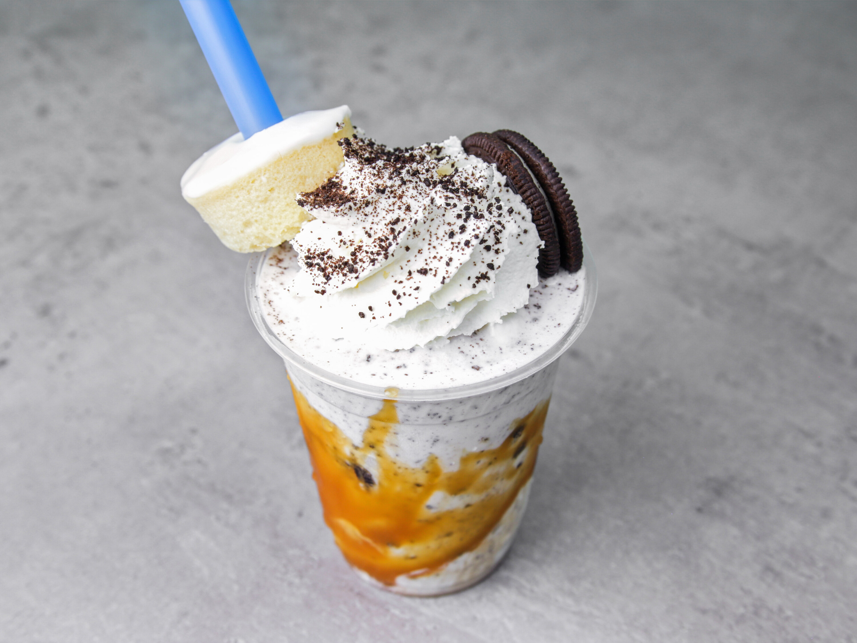 Order Oreo Cookie with Caramel Shake food online from Great Shakes store, Palm Springs on bringmethat.com