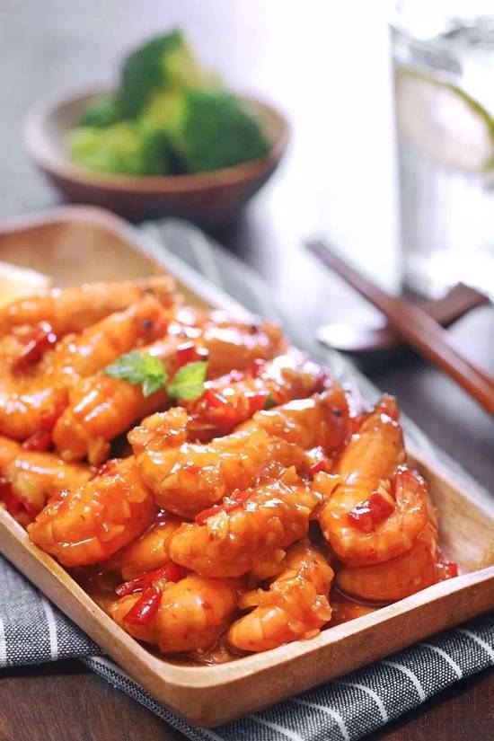 Order 602. Sweet and Sour Prawn 甜酸蝦 food online from Mandarin House store, Portland on bringmethat.com