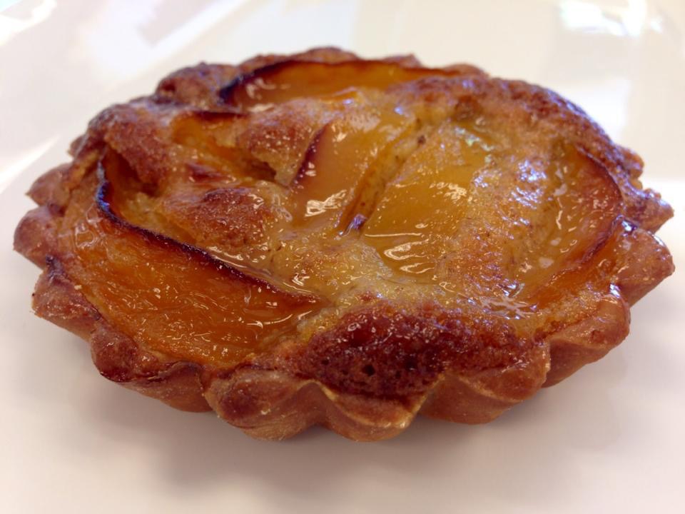 Order Peach Tart food online from Dore Bakery store, Brentwood on bringmethat.com