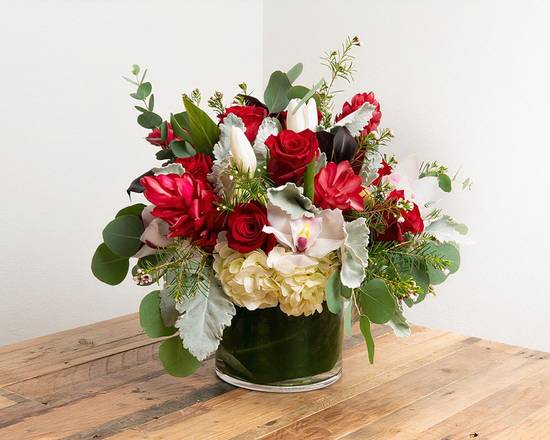 Order Romance Arrangement in a vase food online from @Flowers Stamford store, Stamford on bringmethat.com