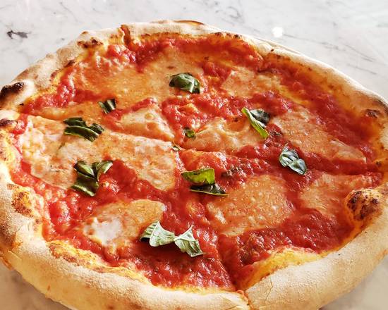 Order Margherita Pizza food online from Trattoria Reggiano store, Las Vegas on bringmethat.com