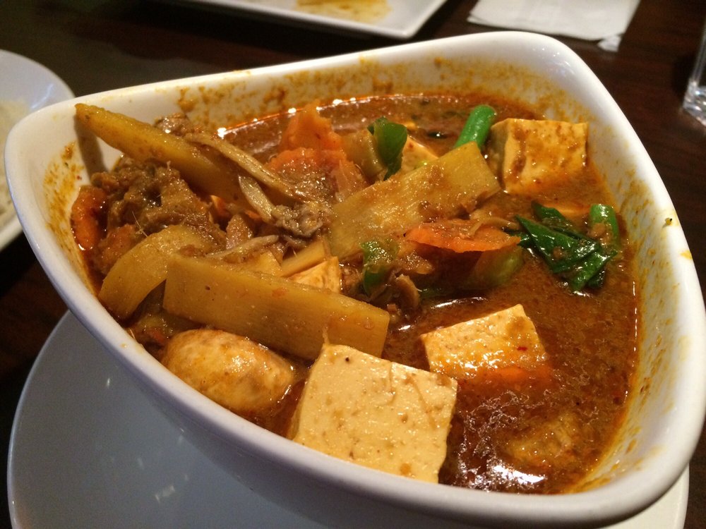 Order Jungle Curry food online from Lucki Thai Restaurant store, Las Vegas on bringmethat.com