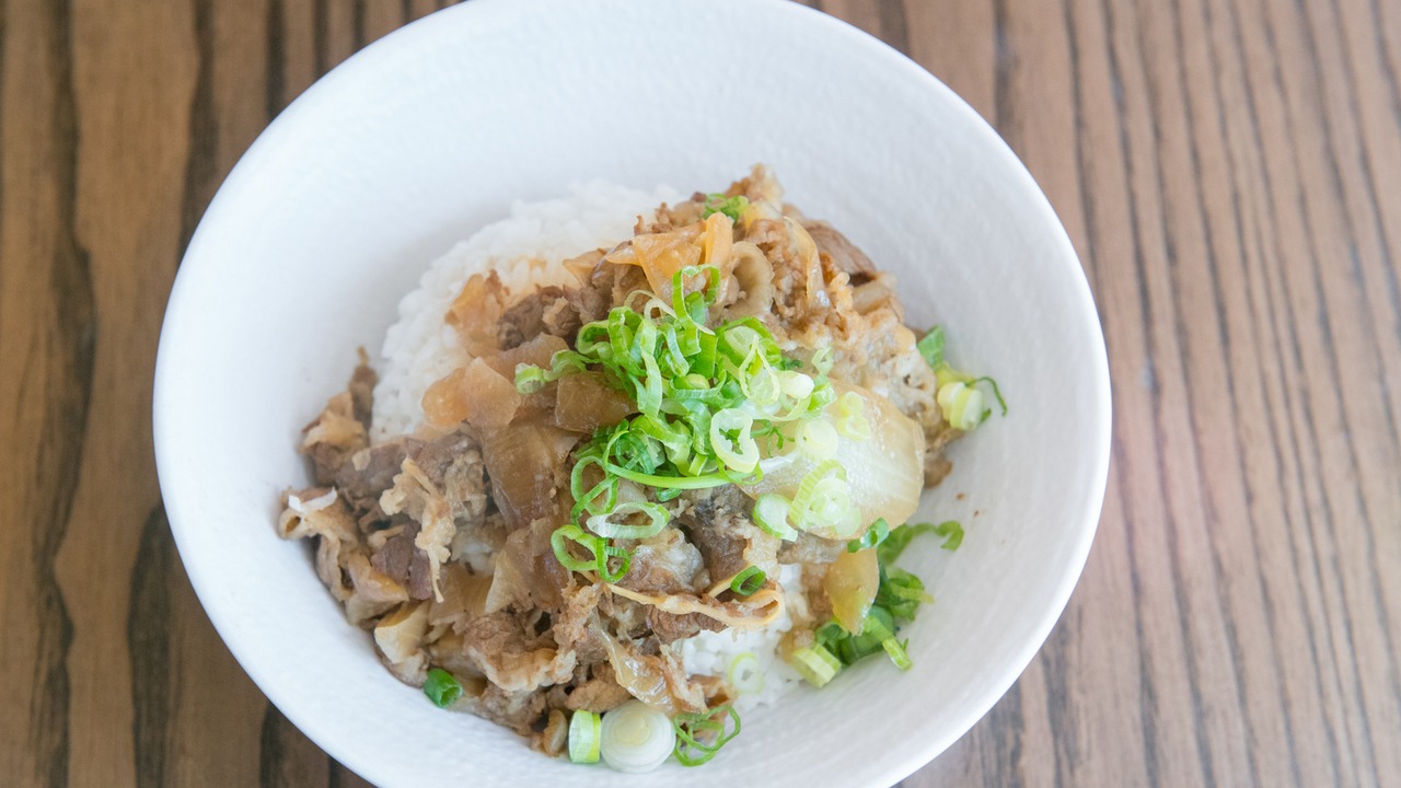 Order Beef Rice Bowl (Gyudon) food online from U:Don store, Seattle on bringmethat.com