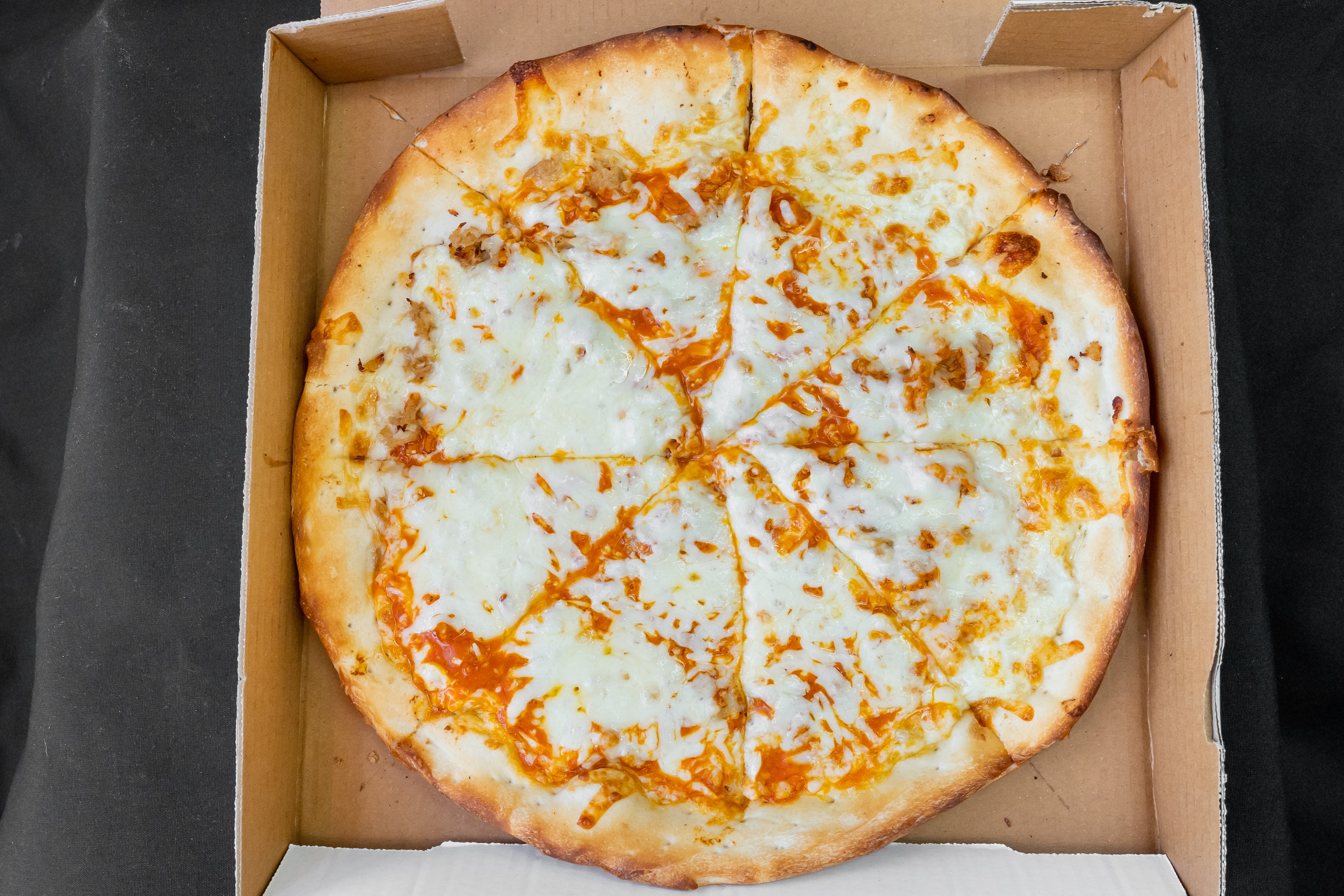 Order Buffalo Chicken Pizza - Small 12'' (8 Slices) food online from Eds Pizza store, Philadelphia on bringmethat.com