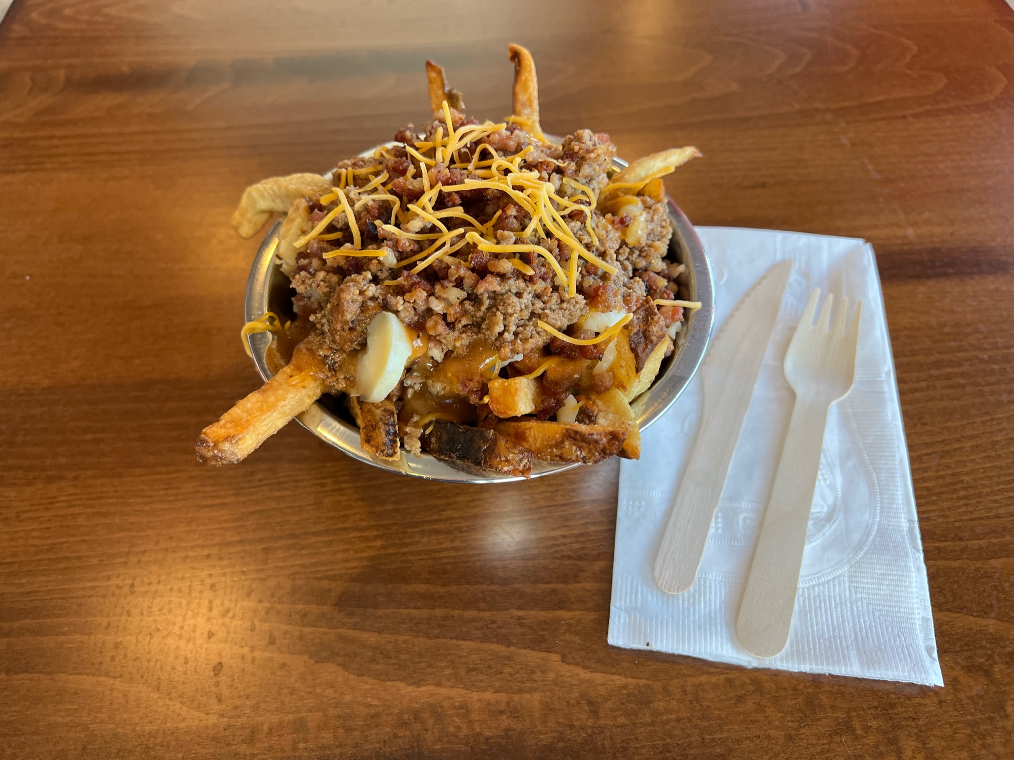 Order Bacon Cheeseburger Poutine food online from Hertel Ave Poutine And Cream store, Buffalo on bringmethat.com