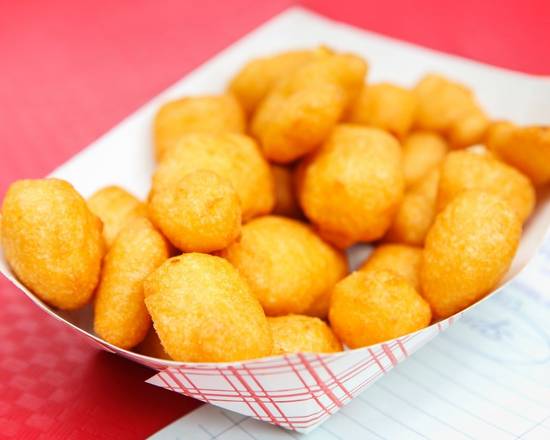 Order Wisconsin Fried Cheese Curds food online from Chicken Sandwich Loft store, Dallas on bringmethat.com