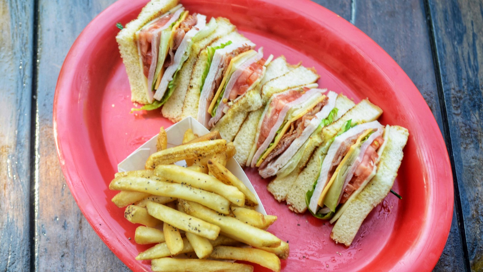 Order The Club Sandwich food online from Chips Old Fashioned Hamburgers store, Dallas on bringmethat.com