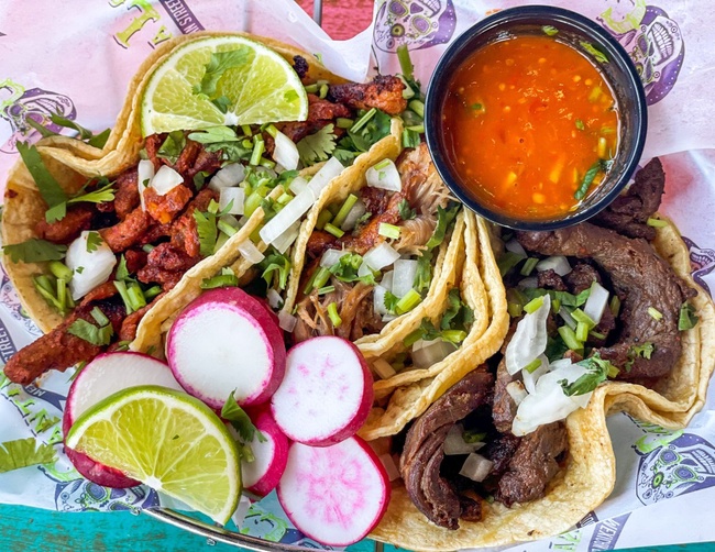 Order Street Taco Basket food online from Cantina Louie store, Asheville on bringmethat.com