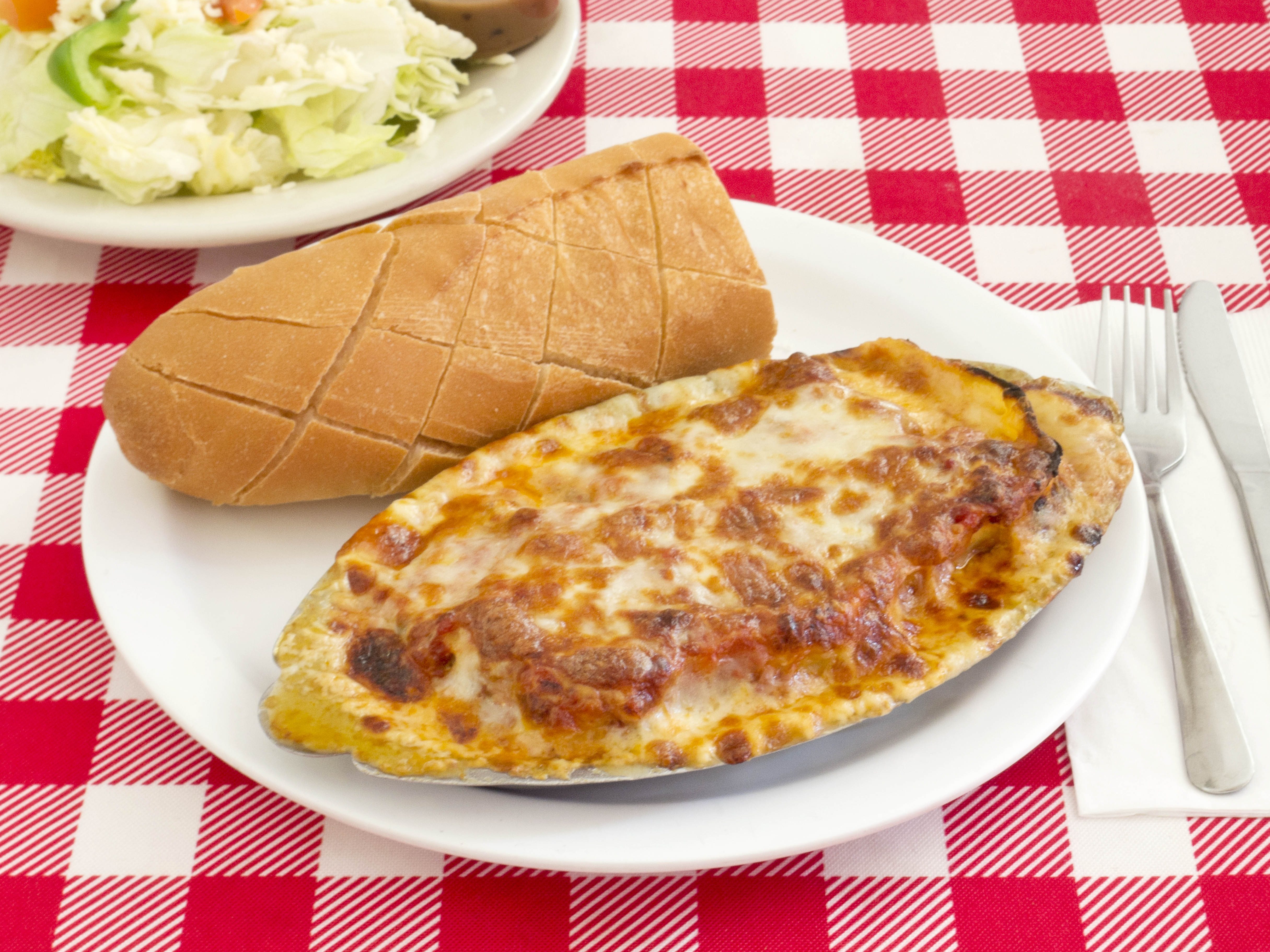 Order Lasagna food online from Divino's Pizza store, Dallas on bringmethat.com