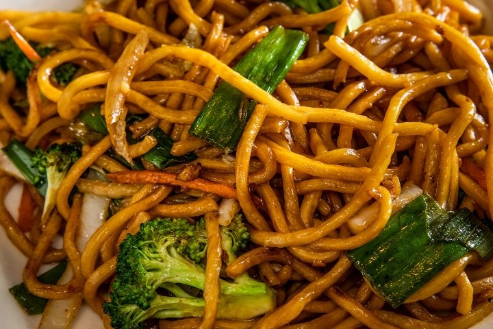 Order 撈麵 Lo Mein food online from Han Dynasty store, Exton on bringmethat.com