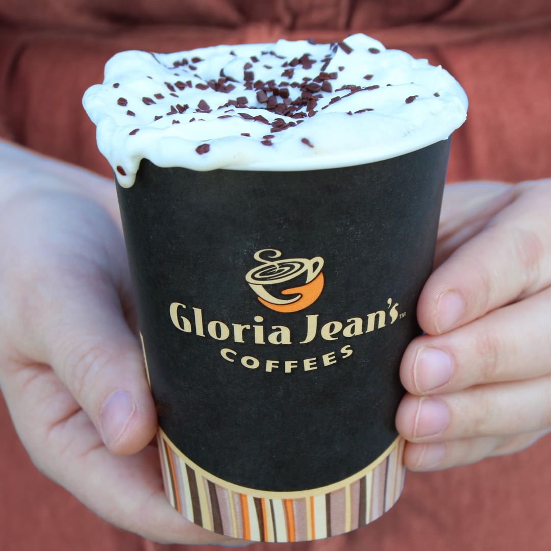 Order White Chocolate Mocha food online from Gloria Jean's Coffee Bean store, Youngstown on bringmethat.com