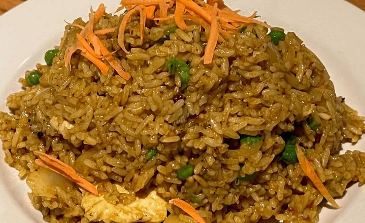 Order Curry Fried Rice food online from Silver Spoon Thai Restaurant store, Chicago on bringmethat.com