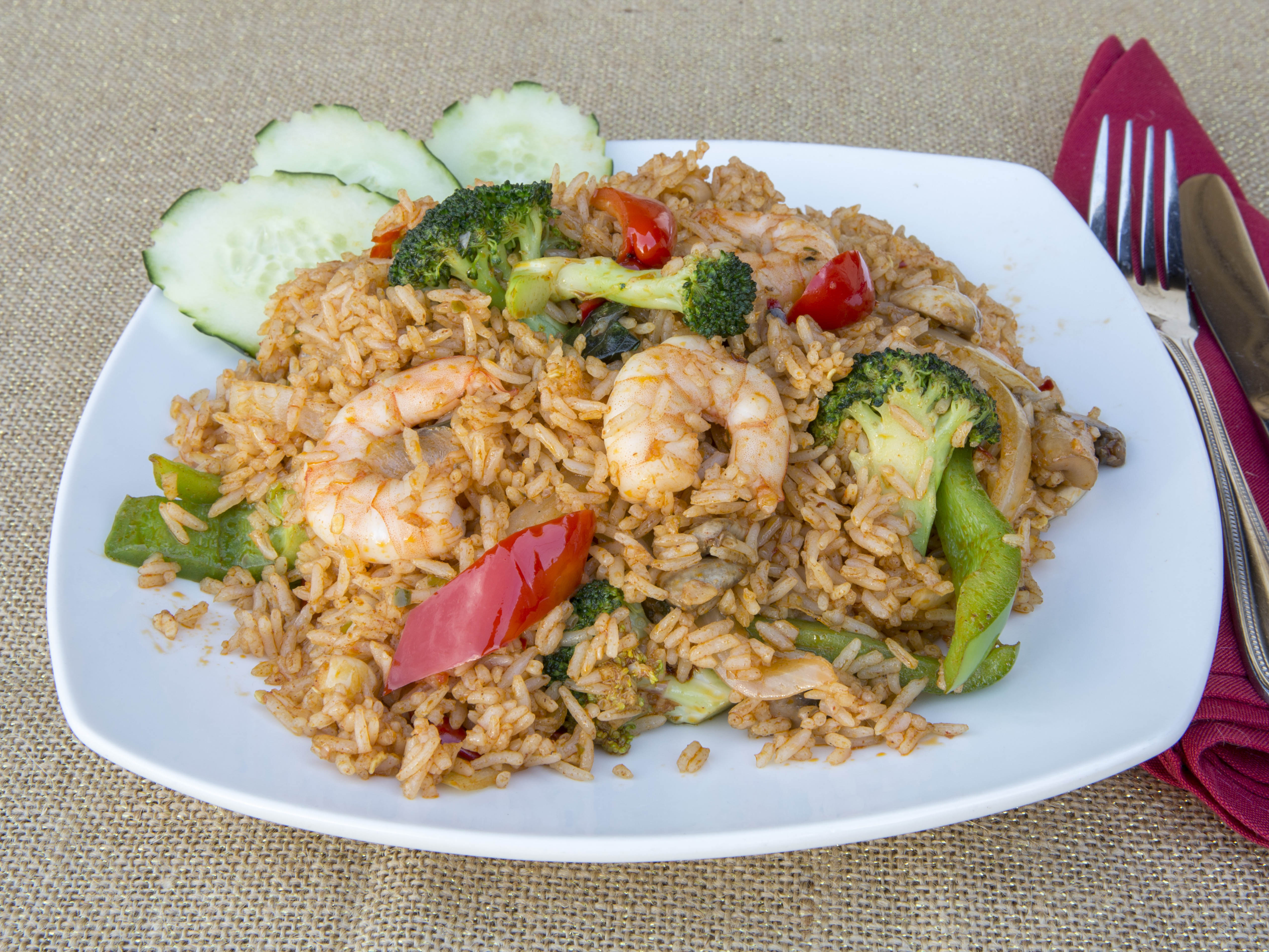 Order Spicy Fried Rice food online from Angel Thai Cuisine store, Glendale on bringmethat.com