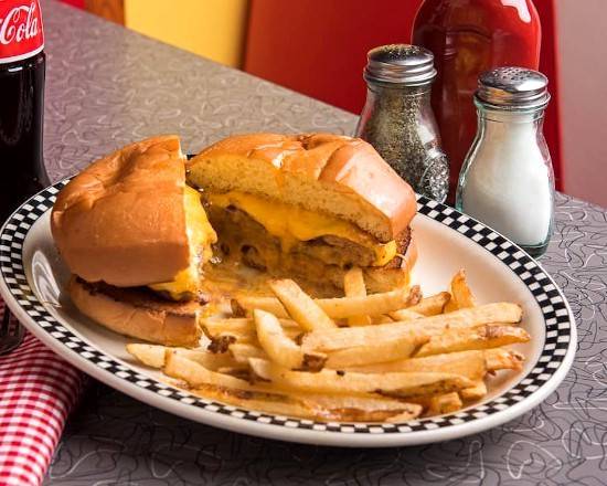 Order Juicy Suzy food online from Cahill Diner store, Inver Grove Heights on bringmethat.com
