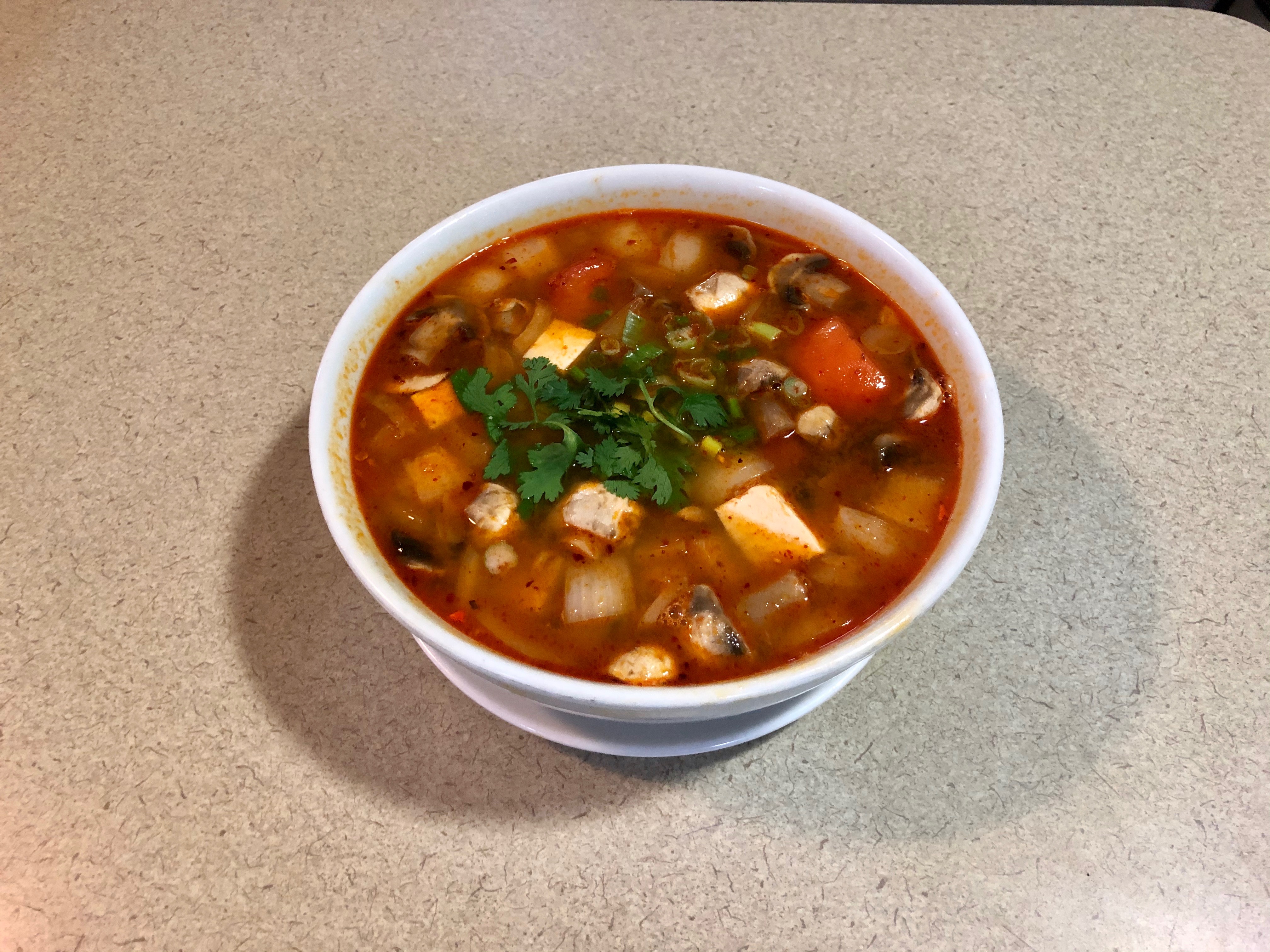 Order Tom Yum Soup (32oz) food online from Noodle N Thai store, Springfield on bringmethat.com