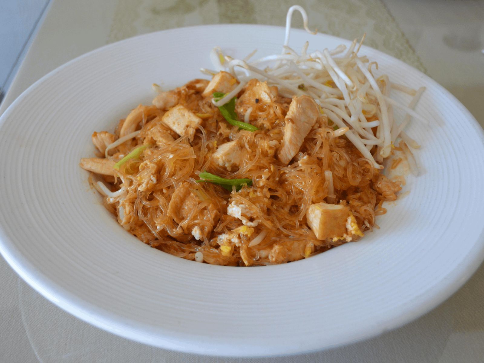 Order Glass Noodle Pad Thai food online from Toomie Thai store, Alameda on bringmethat.com
