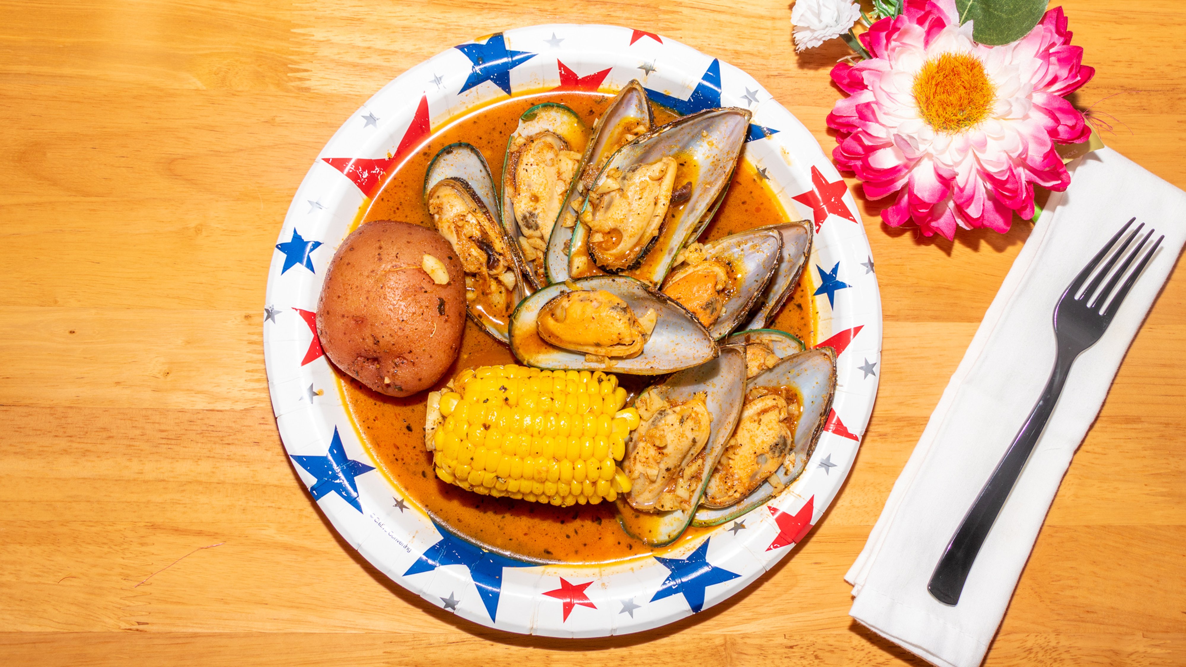 Order 1/2 lb Green Mussel food online from Old Town Crab store, Lawrenceville on bringmethat.com