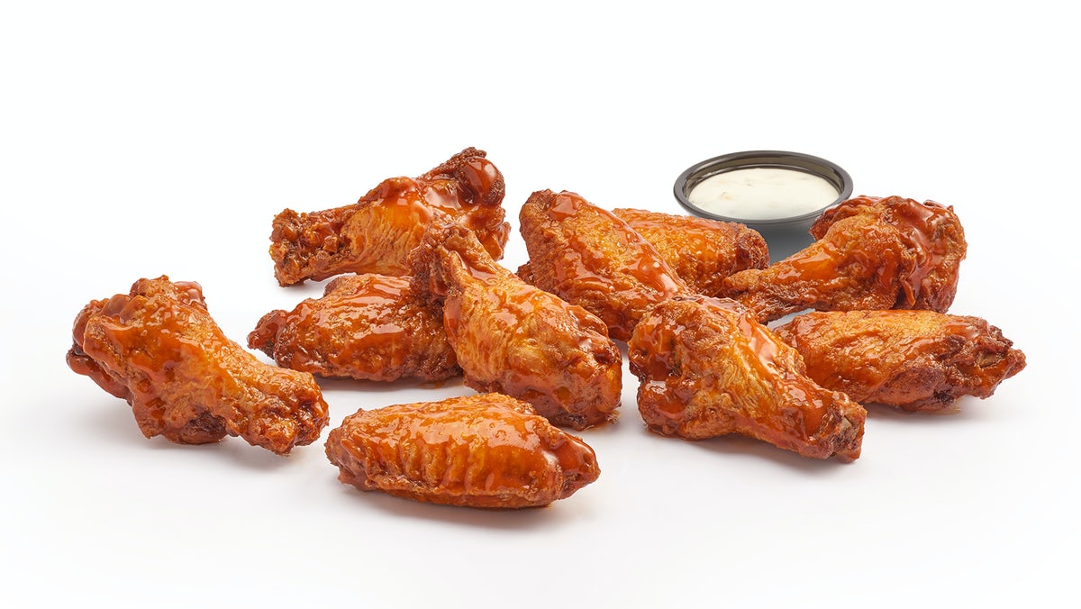 Order 10 Wings food online from Tijuana Flats store, Valrico on bringmethat.com